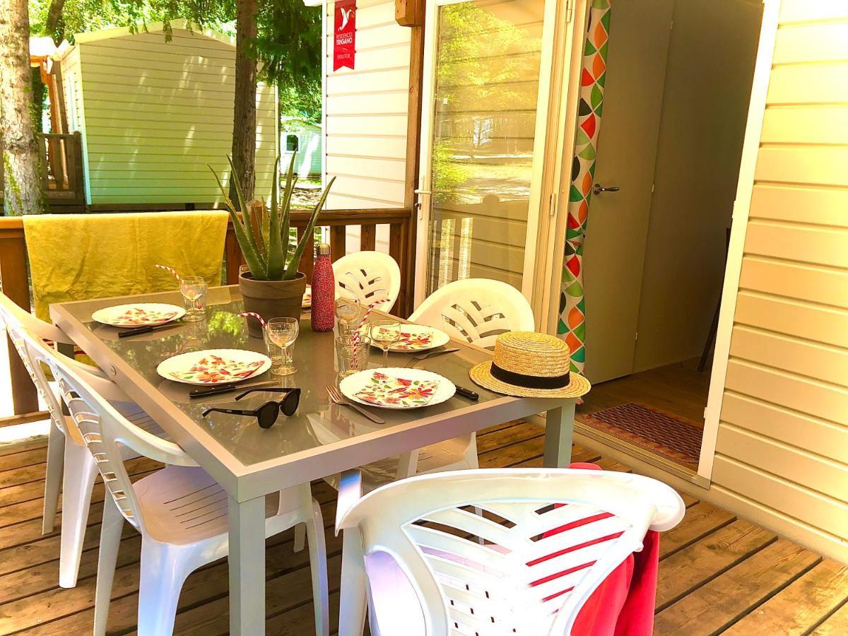 Planete Mobil Homes - Chateau De Galinee Сен-Каст-льо-Гилдо Екстериор снимка